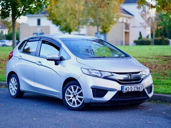 Honda Fit Hatchback, Petrol Hybrid, 2014, Silver