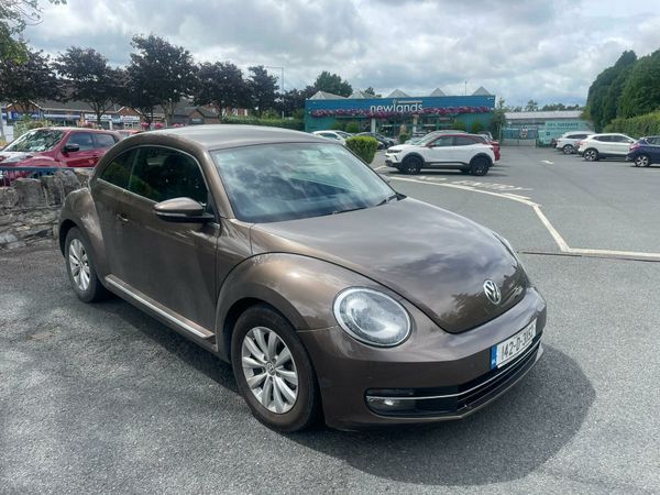 Volkswagen Beetle Hatchback, Petrol, 2014, Brown