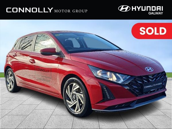 Hyundai i20 Hatchback, Petrol, 2025, Red