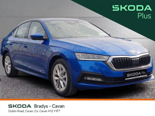 Skoda Octavia Saloon, Petrol, 2023, Blue