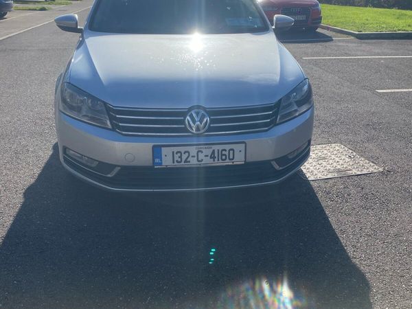 Volkswagen Passat Saloon, Diesel, 2013, Silver