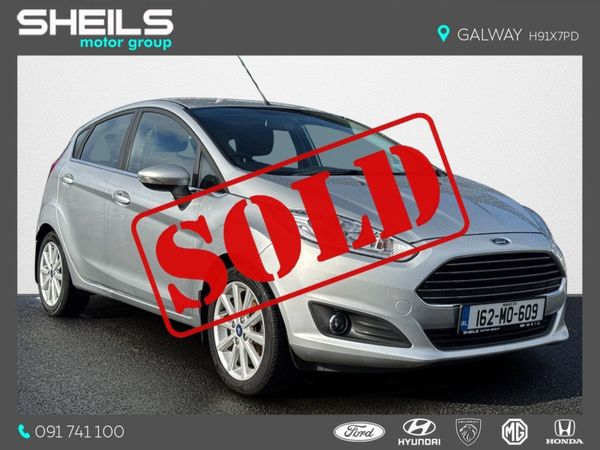 Ford Fiesta Hatchback, Petrol, 2016, Silver