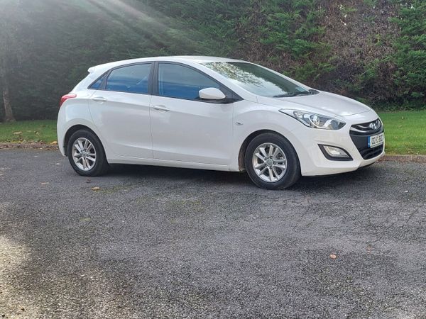 Hyundai i30 Hatchback, Diesel, 2013, White