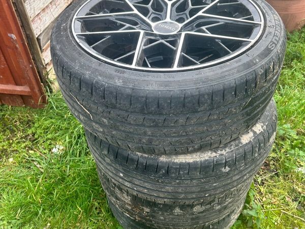 Volkswagen Golf Hatchback, Petrol, 2008, Black