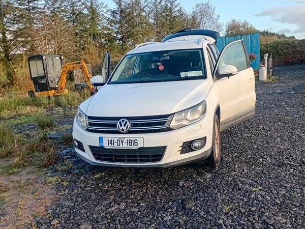 Volkswagen Tiguan SUV, Petrol, 2014, White