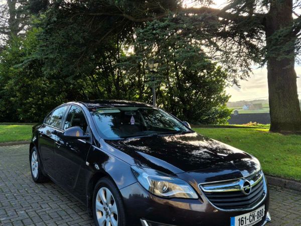 Opel Insignia Hatchback, Diesel, 2016, Brown