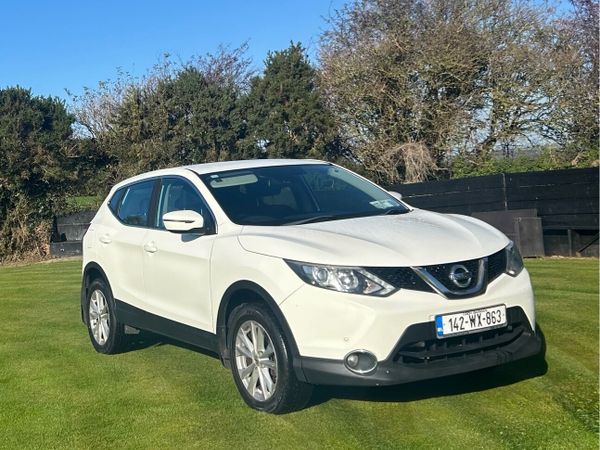 Nissan Qashqai Hatchback, Diesel, 2014, White