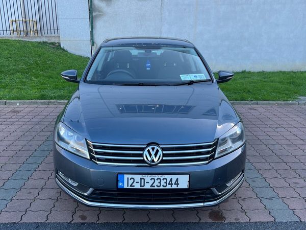 Volkswagen Passat Saloon, Diesel, 2012, Grey
