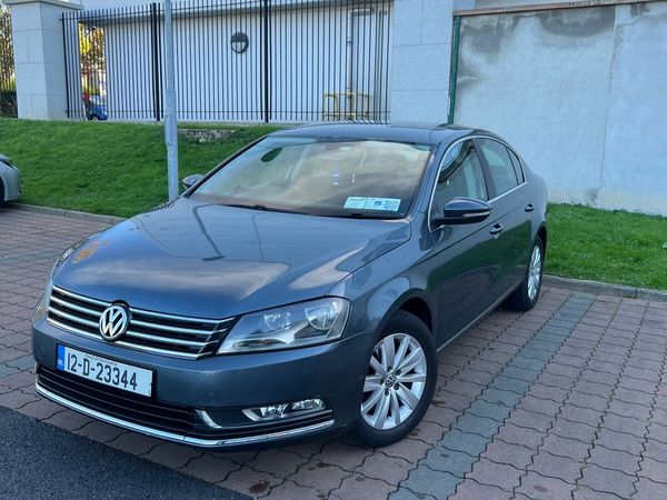 Volkswagen Passat Saloon, Diesel, 2012, Grey