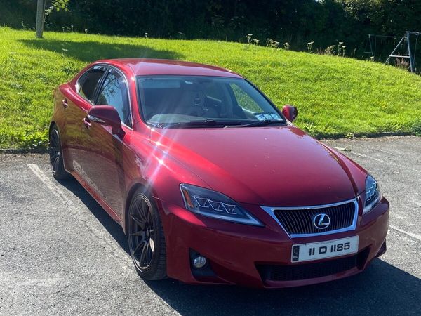 Lexus IS Saloon, Diesel, 2011, Red