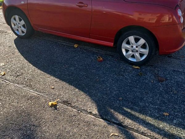 Nissan Micra Hatchback, Petrol, 2006, Red