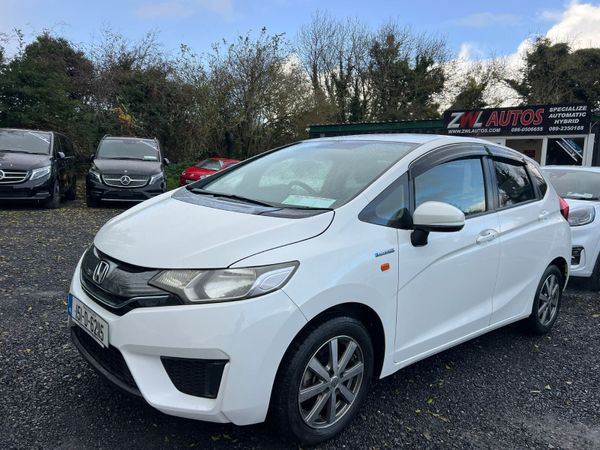 Honda Fit Hatchback, Petrol Hybrid, 2015, White