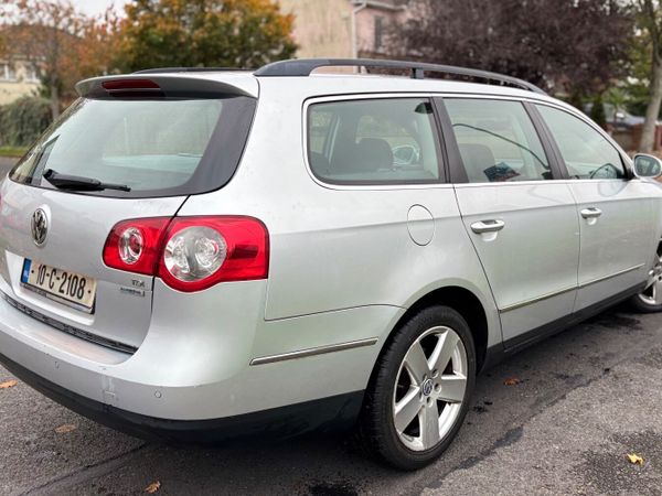 Volkswagen Passat Estate, Diesel, 2010, Silver