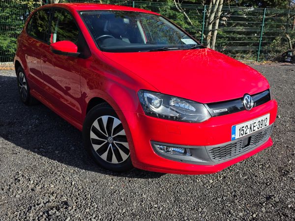 Volkswagen Polo Hatchback, Petrol, 2015, Red