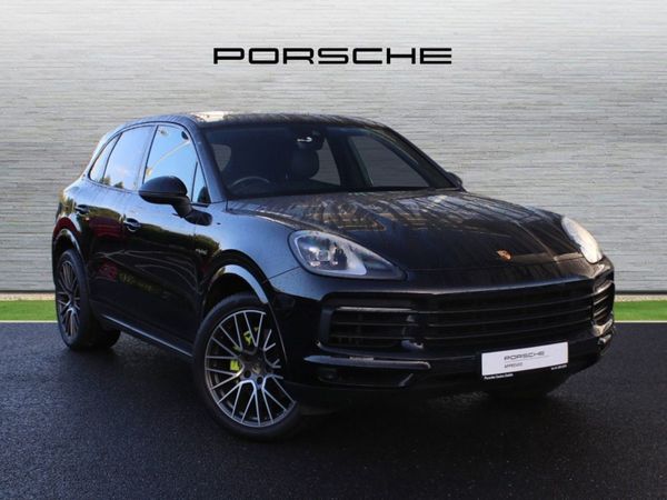 Porsche Cayenne SUV, Petrol Plug-in Hybrid, 2021, Black