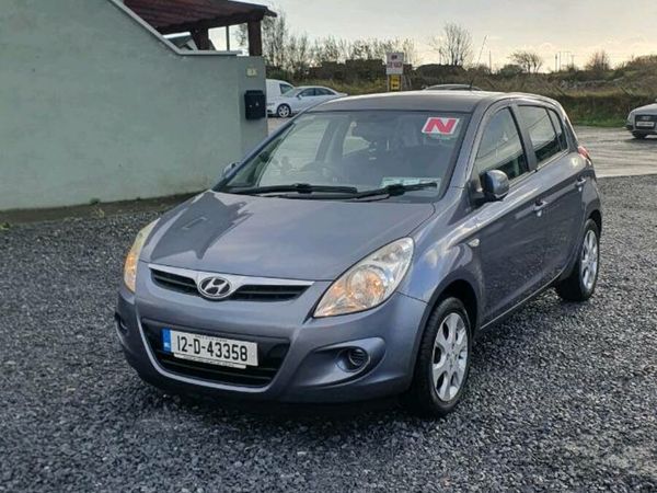 Hyundai i20 Hatchback, Petrol, 2012, Grey