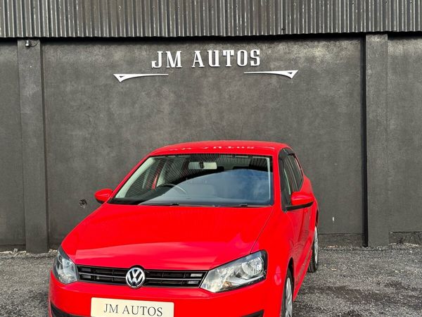 Volkswagen Polo Hatchback, Petrol, 2012, Red