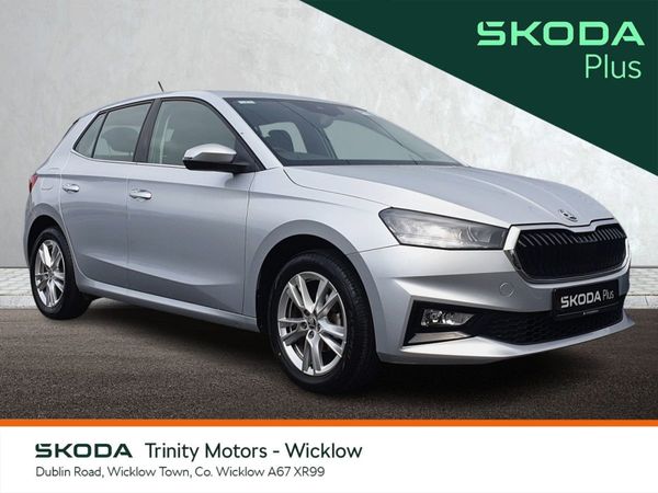 Skoda Fabia Hatchback, Petrol, 2023, Silver