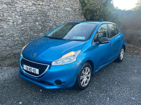 Peugeot 208 Hatchback, Petrol, 2013, Blue