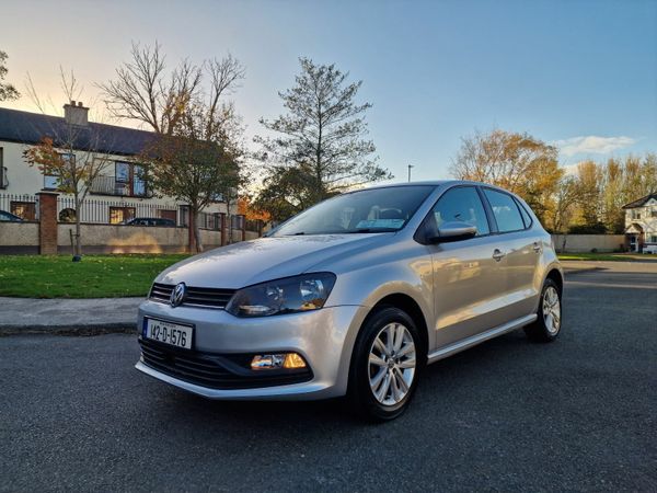 Volkswagen Polo Hatchback, Petrol, 2014, Silver