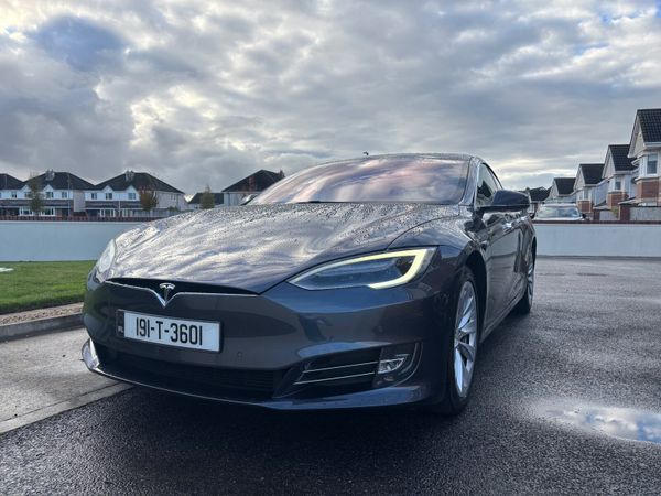 Tesla Model S Hatchback, Electric, 2019, Grey