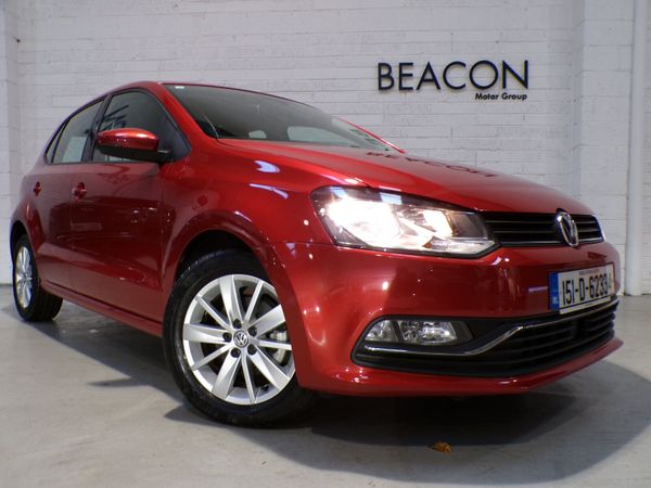 Volkswagen Polo Hatchback, Petrol, 2015, Red