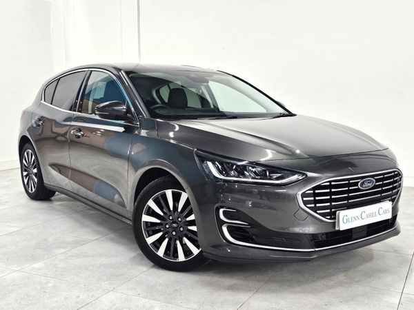 Ford Focus Hatchback, Diesel, 2022, Grey