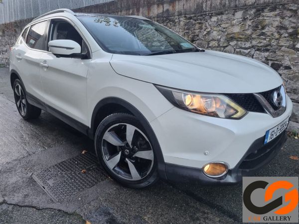 Nissan Qashqai Hatchback, Diesel, 2016, White