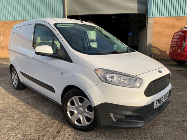 Citroen C3 Aircross MPV, Petrol, 2018, Red