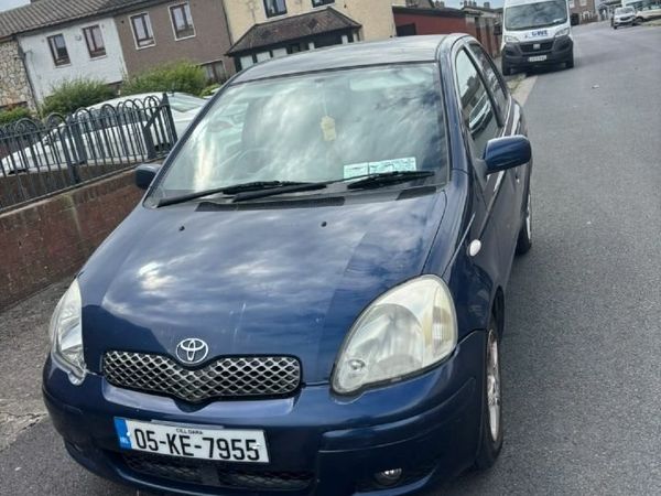 Toyota Yaris Hatchback, Petrol, 2005, Blue