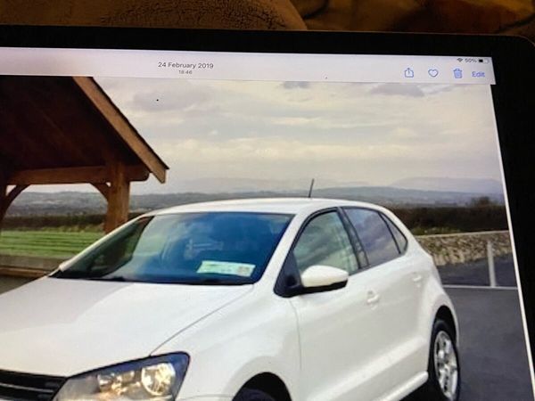 Volkswagen Polo Hatchback, Petrol, 2011, White
