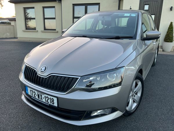 Skoda Fabia Hatchback, Petrol, 2017, Yellow
