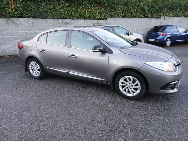 Renault Fluence Saloon, Diesel, 2015, Grey