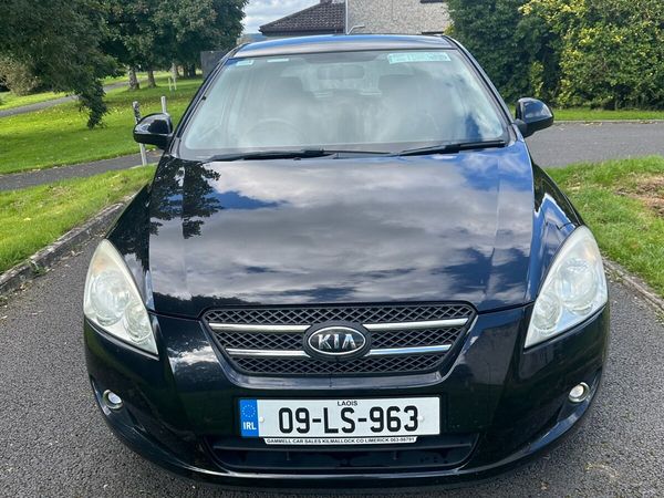 Kia Ceed Hatchback, Petrol, 2009, Black