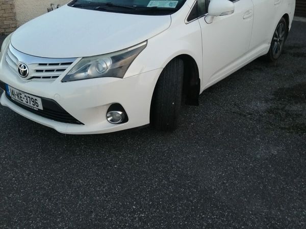 Toyota Avensis Estate, Diesel, 2014, White