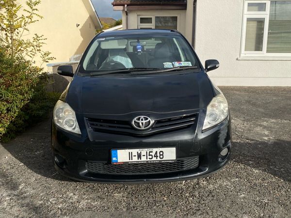 Toyota Auris Hatchback, Diesel, 2011, Black