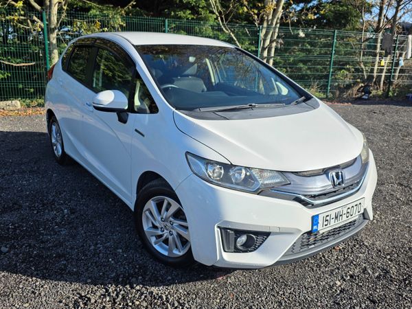 Honda Fit Hatchback, Petrol Hybrid, 2015, White