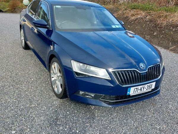 Skoda Superb Hatchback, Diesel, 2017, Blue