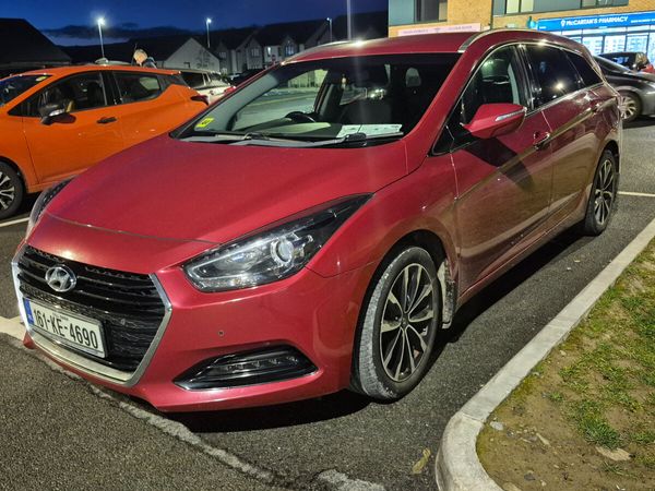 Hyundai i40 Estate, Diesel, 2016, Red