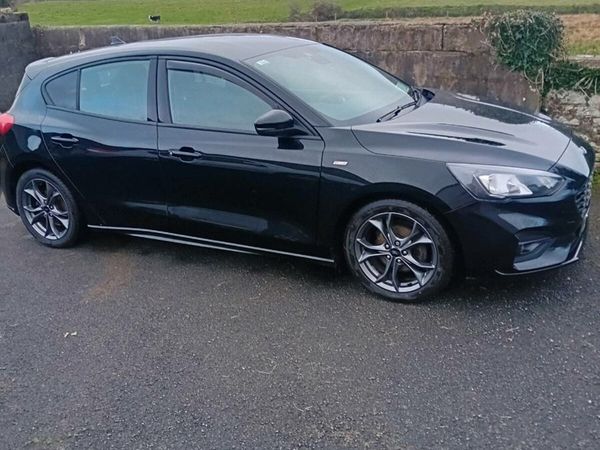 Ford Focus Hatchback, Diesel, 2019, Black