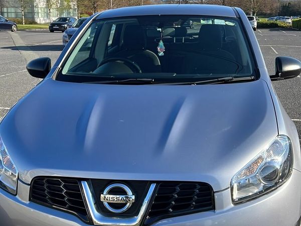 Nissan Qashqai Hatchback, Diesel, 2012, Blue