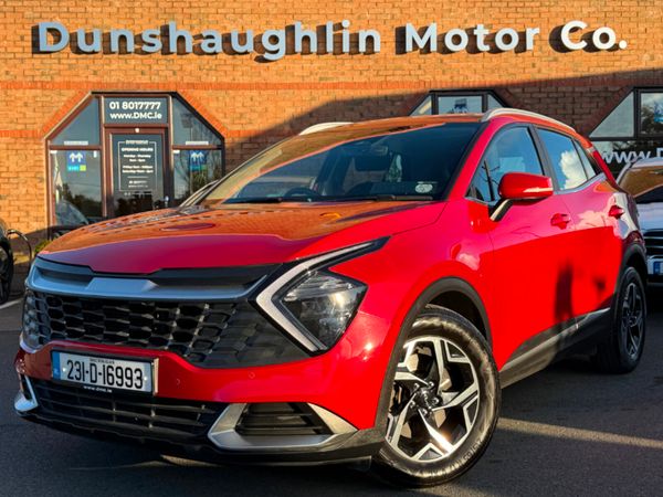 Kia Sportage MPV, Diesel Hybrid, 2023, Red