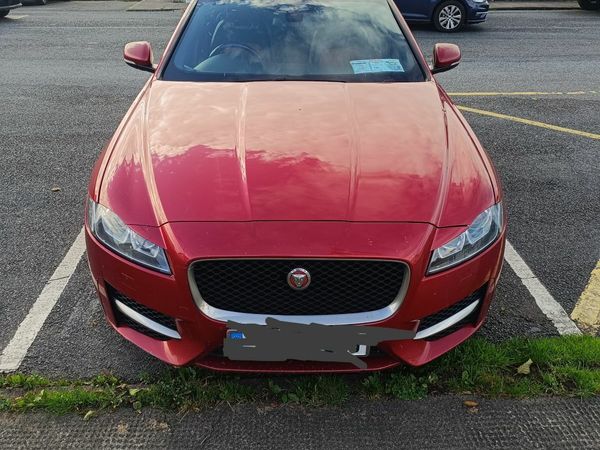 Jaguar XF Saloon, Diesel, 2015, Red