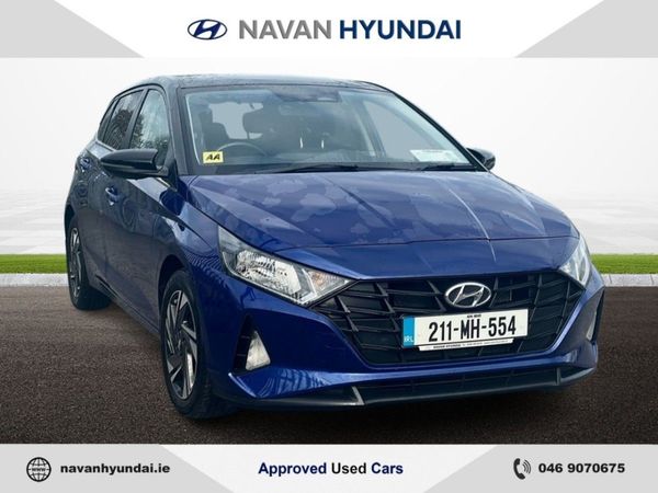 Hyundai i20 Hatchback, Petrol, 2021, Blue