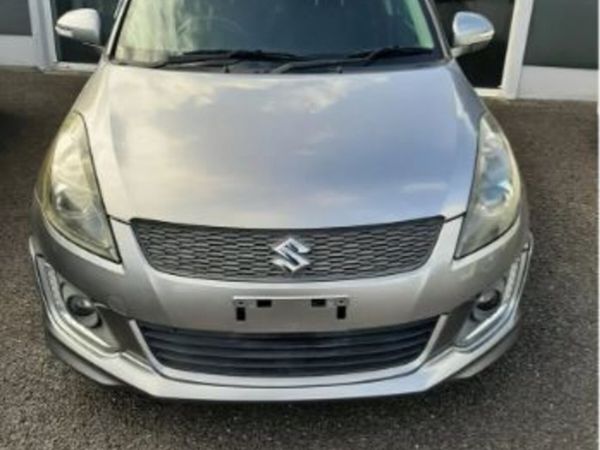 Suzuki Swift Hatchback, Petrol, 2015, Grey