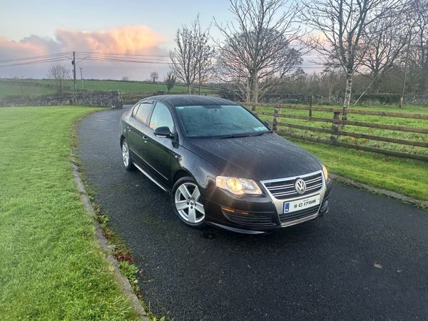 Volkswagen Passat Saloon, Diesel, 2011, Black