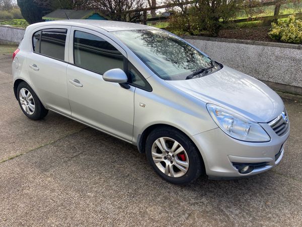 Opel Corsa Hatchback, Petrol, 2011, Silver