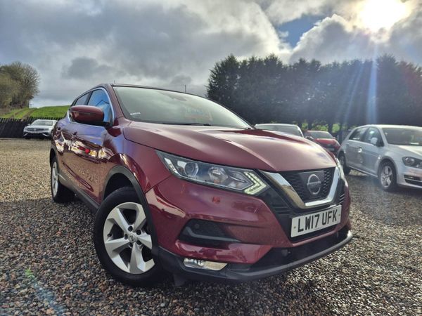 Nissan Qashqai SUV, Diesel, 2017, Red