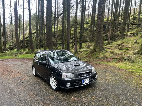 Toyota Starlet Hatchback, Petrol, 1998, Black