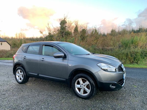 Nissan Qashqai Hatchback, Diesel, 2012, Black